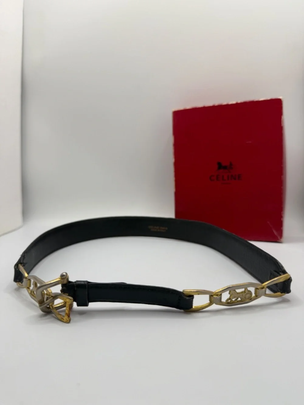 ALLURING CELINE LIMITED EDITION CARRIAGE BLACK LEATHER BELT! (ITALY)